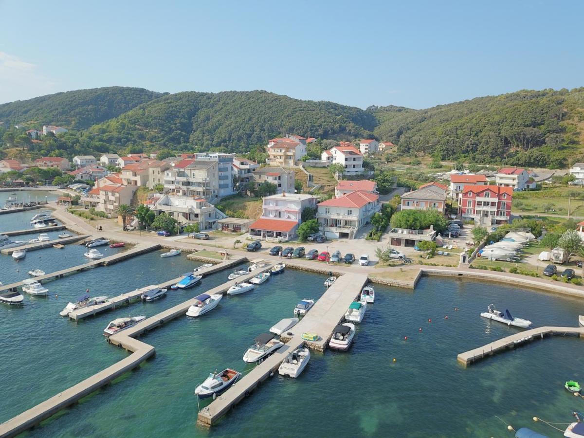 Anka Bunic Bed and Breakfast Rab Town Buitenkant foto